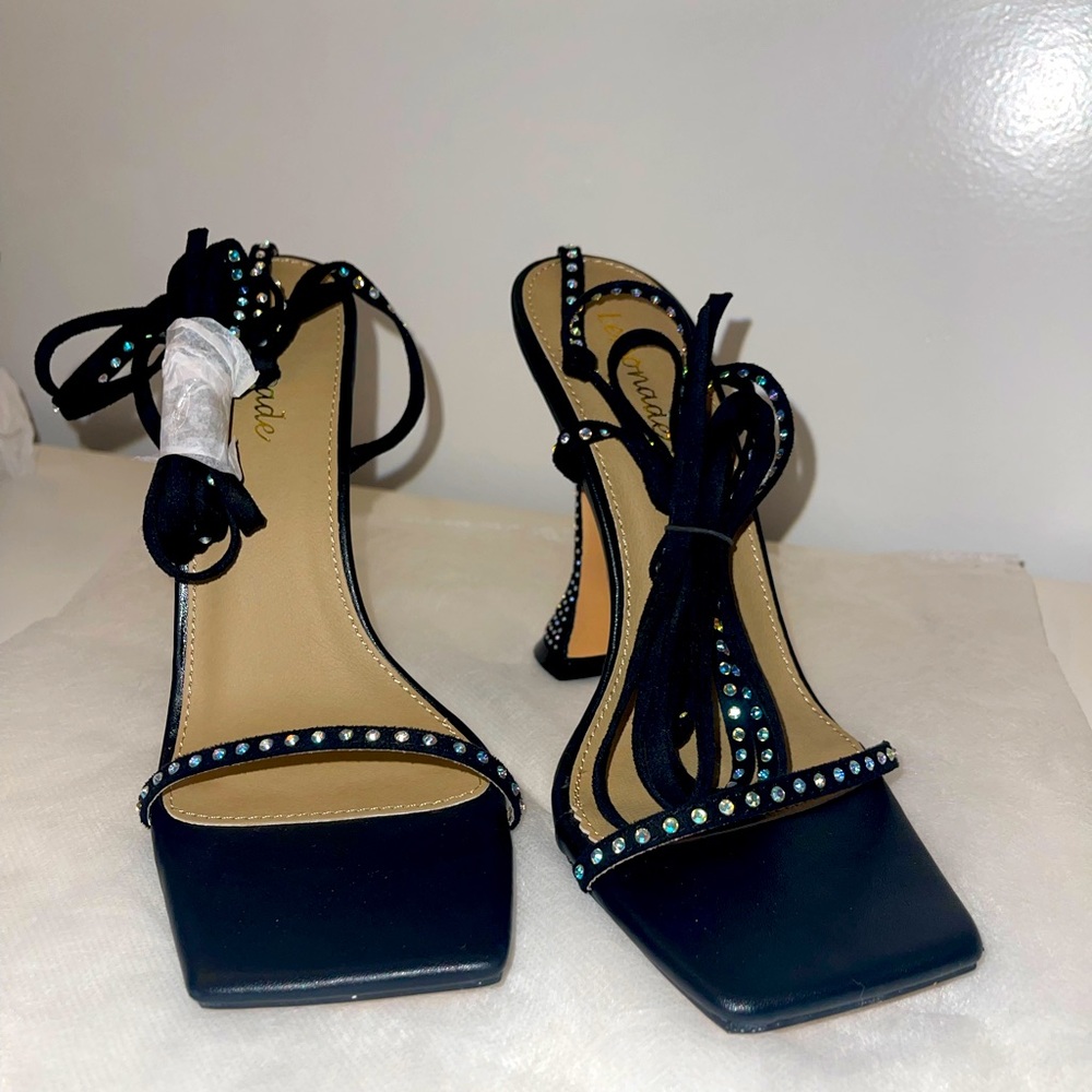 Black lemonade square toe lace up pyramid heels!